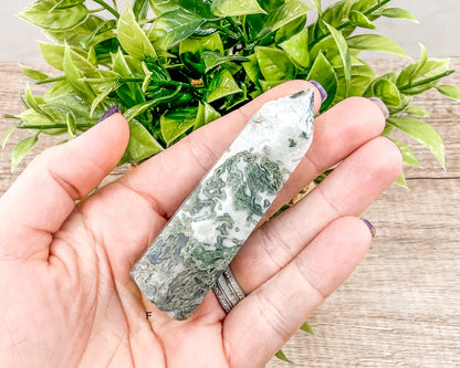 Moss Agate Tower Point – Tranquil Earthy Charm for Spiritual Connection - Morganite Gems