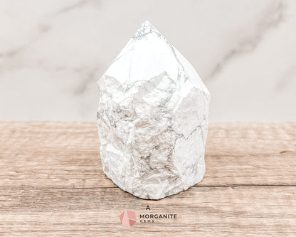 White Howlite Cut Base Point with Polished Top – Premium Healing Crystal for Anxiety Relief and Chakra Balancing