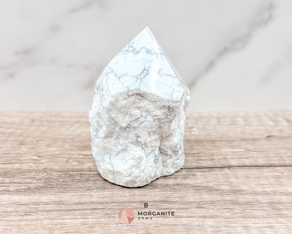 White Howlite Cut Base Point with Polished Top – Premium Healing Crystal for Anxiety Relief and Chakra Balancing