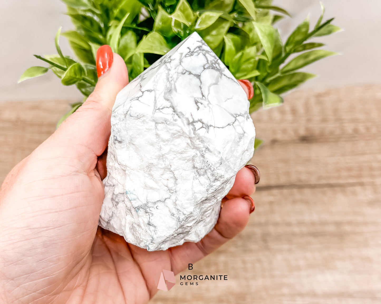 White Howlite Cut Base Point with Polished Top – Premium Healing Crystal for Anxiety Relief and Chakra Balancing