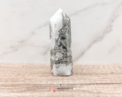 Moss Agate Tower Point – Tranquil Earthy Charm for Spiritual Connection Morganite Gems