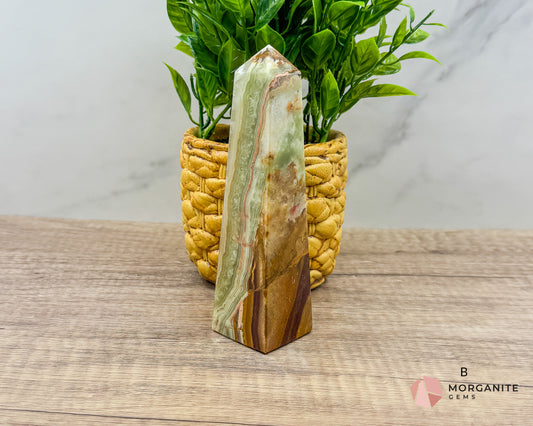 Green Onyx Tower Obelisk – Elegant Crystal for Heart Chakra, Balance & Emotional Healing Morganite Gems