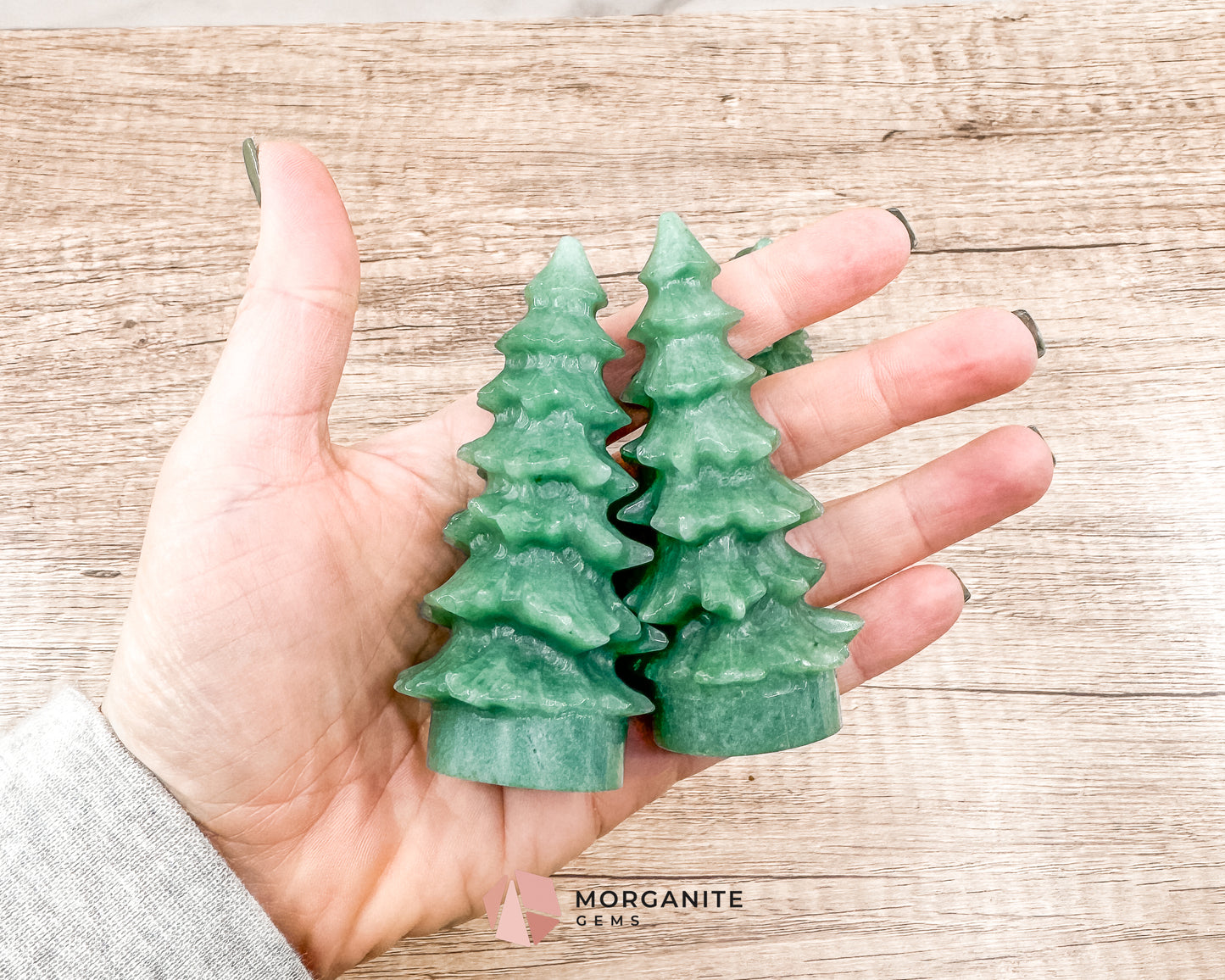 Pine Christmas Tree Green Aventurine Carving – Elegant Natural Holiday Decor