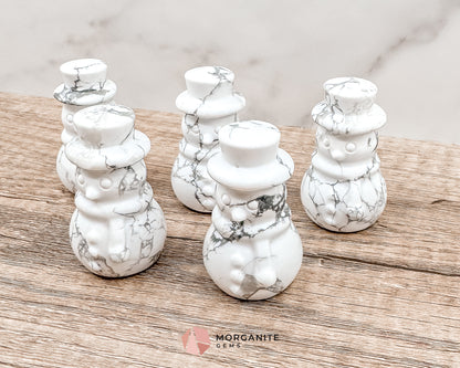 Howlite Snowman Carving – Charming Handcrafted Winter Decor