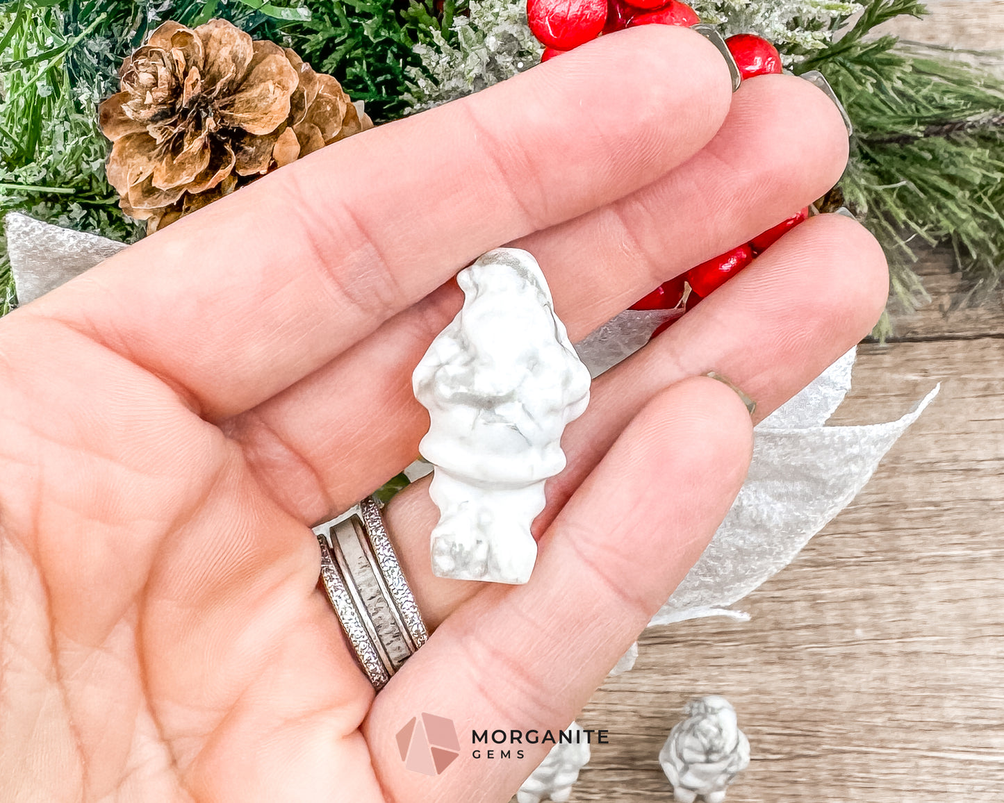 Mini Howlite Santa Crystal Carving – Handcrafted Festive Charm